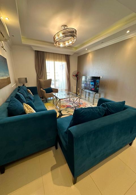 Modern 2-BR with Jacuzzi, 5 min from airport, photo 3