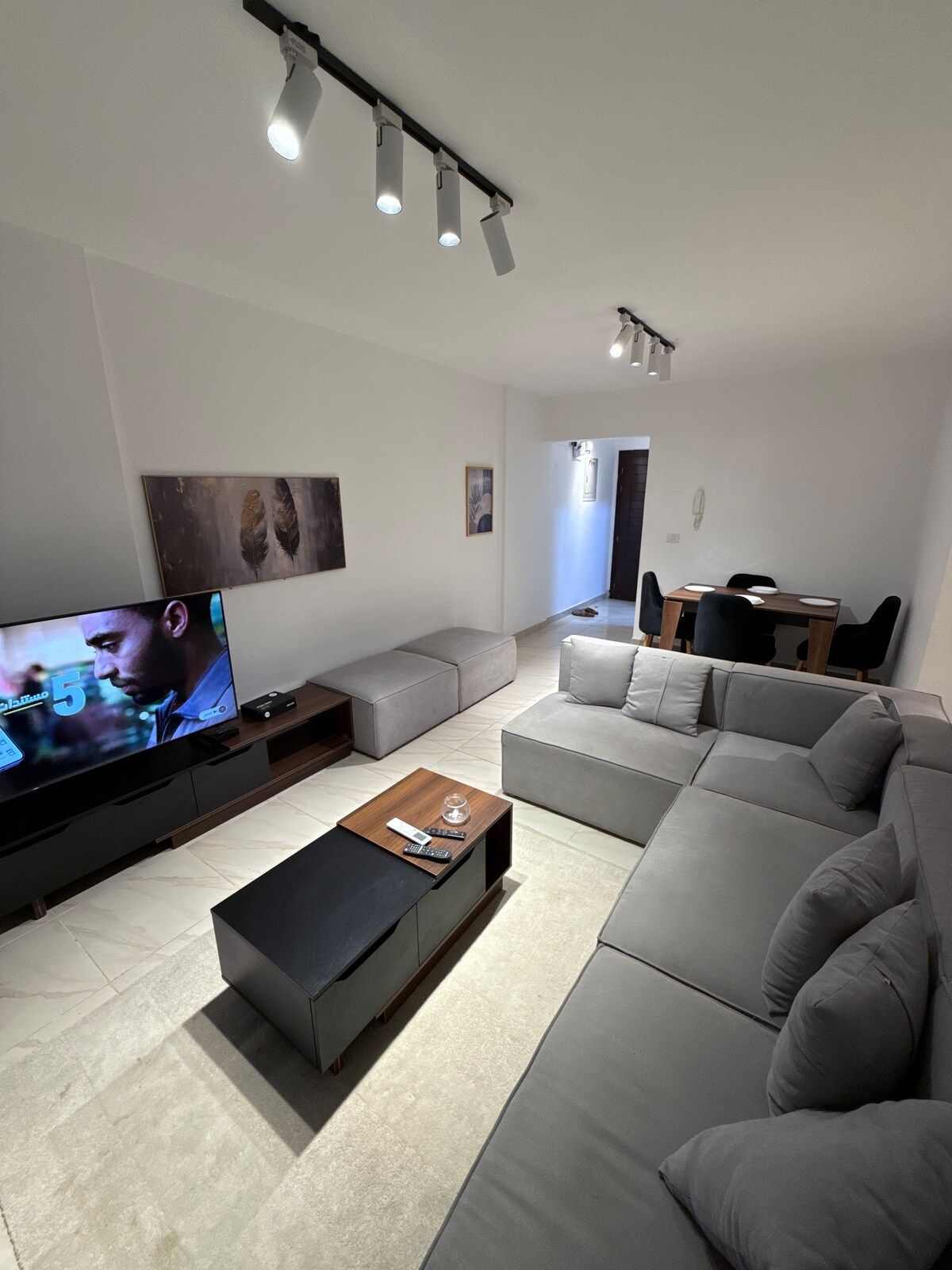 Lovely 2-BR apartment — photo 3
