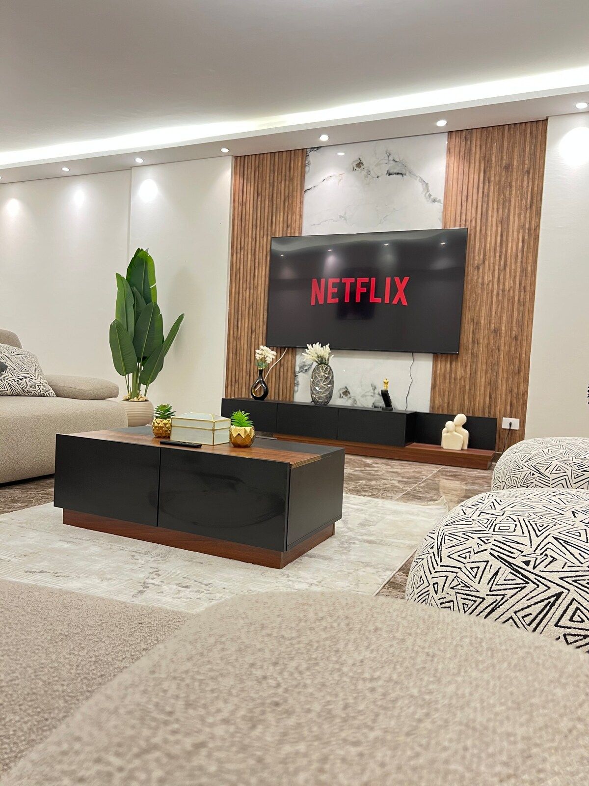 Chill Vibes 3-BR Apartment in Rehab, photo 2