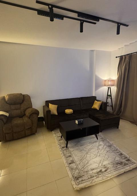 Cozy&Clean 2B Flat, Gated Comm, photo 2