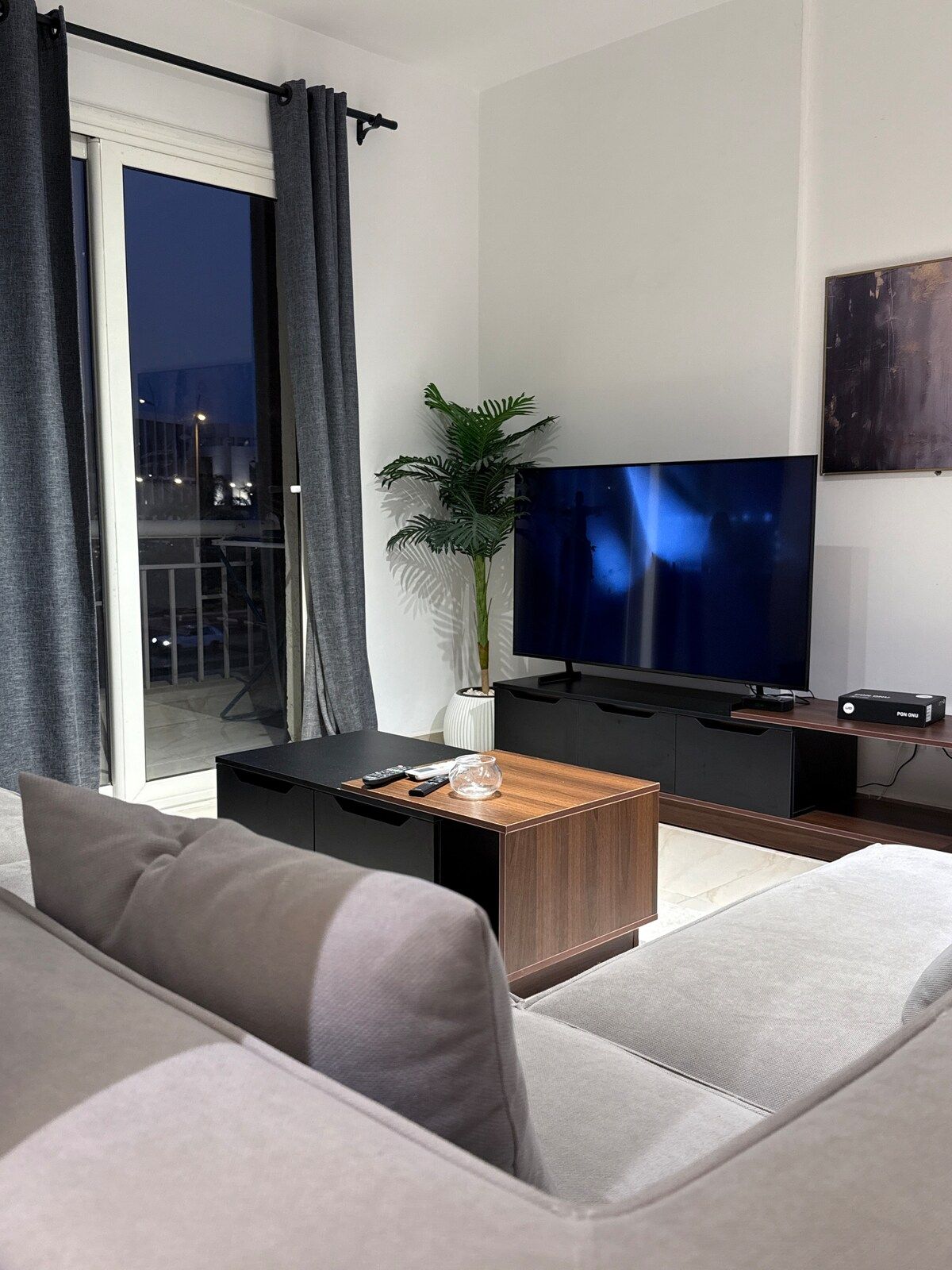 Lovely 2-BR apartment — photo 2