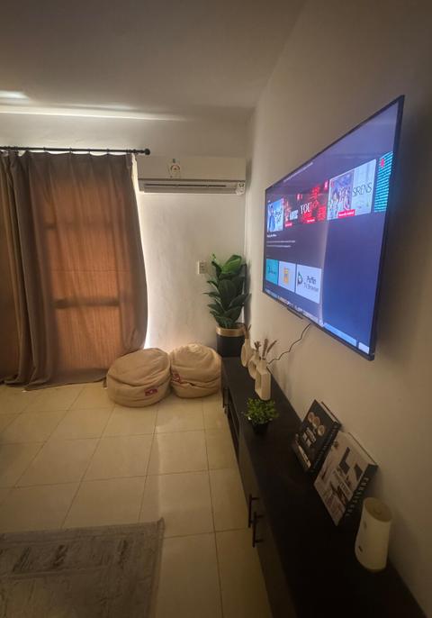Cozy&Clean 2B Flat, Gated Comm, photo 6
