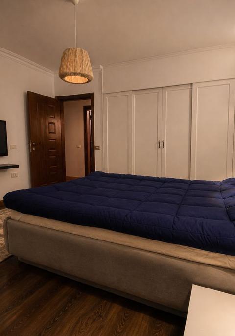 Spacious 2-BR with Private Garden Patio, photo 4