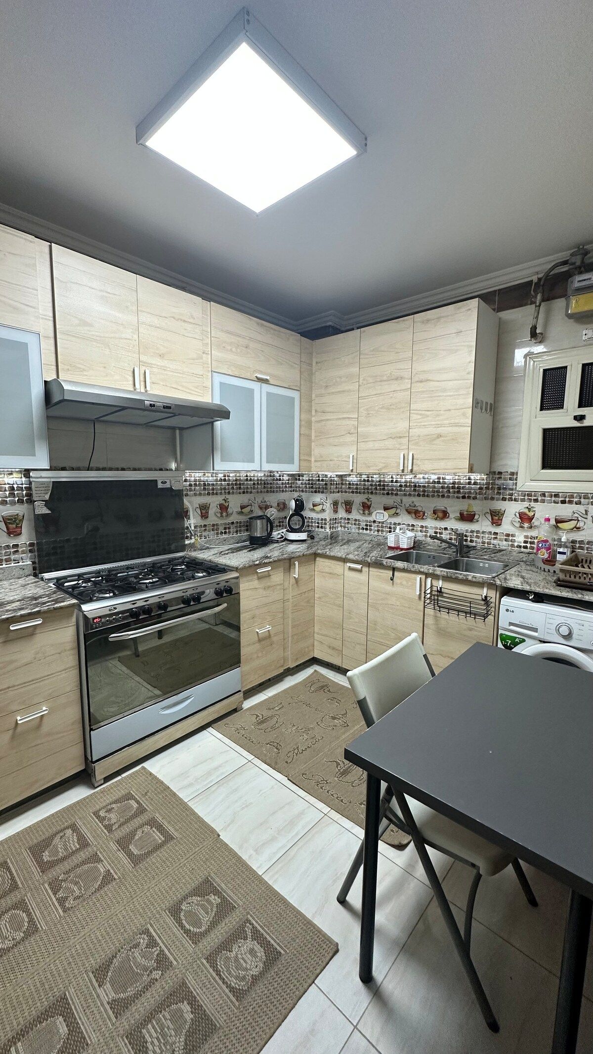 Chill Vibes 2-BR Apartment in Rehab, photo 6