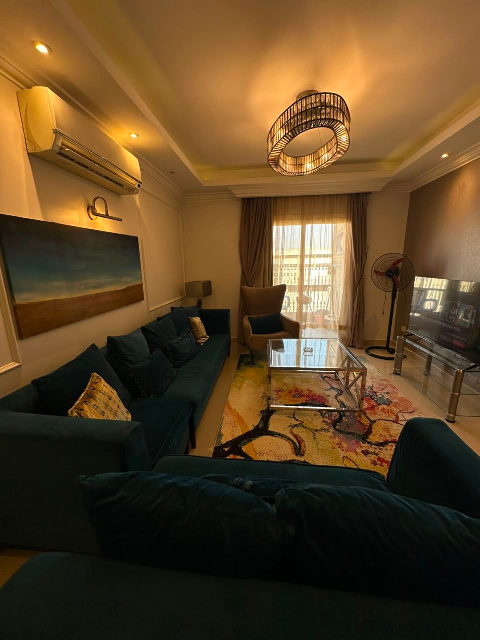 Modern 2-BR with Jacuzzi, 5 min from airport, photo 2